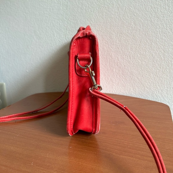 Genuine Leather Red Crossbody Vintage Basic Bag Made in Hong Kong Women’s Travel - Picture 3 of 16